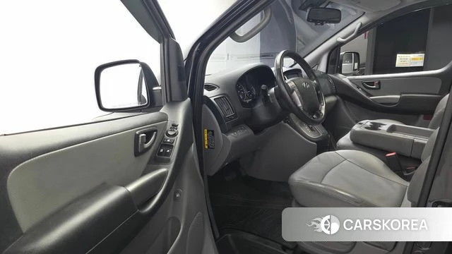Hyundai The New Grand Starex id 4637716 из Кореи 31