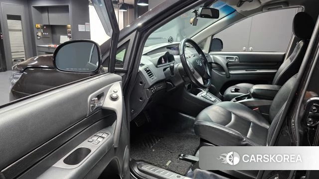 Ssangyong Korando Turismo id 5024174 из Кореи 32