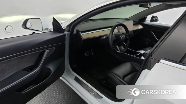Tesla Model 3 id 4982603 из Кореи 30