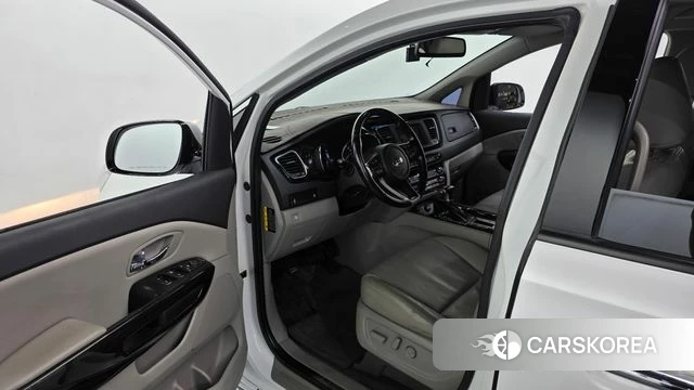 Kia The New Carnival id 5054396 из Кореи 20