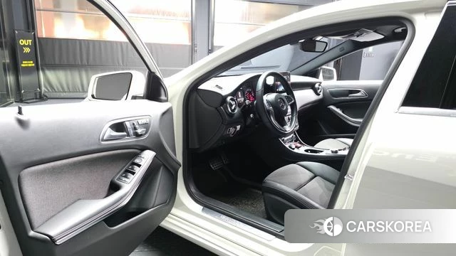 Mercedes-Benz A-Class W176 id 4937760 из Кореи 31