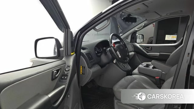 Hyundai The New Grand Starex id 4672831 из Кореи 32
