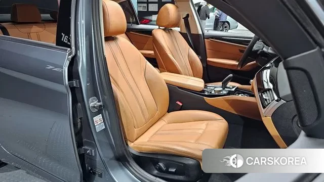 BMW 5 Series (G30) id 3391152 из Кореи 20
