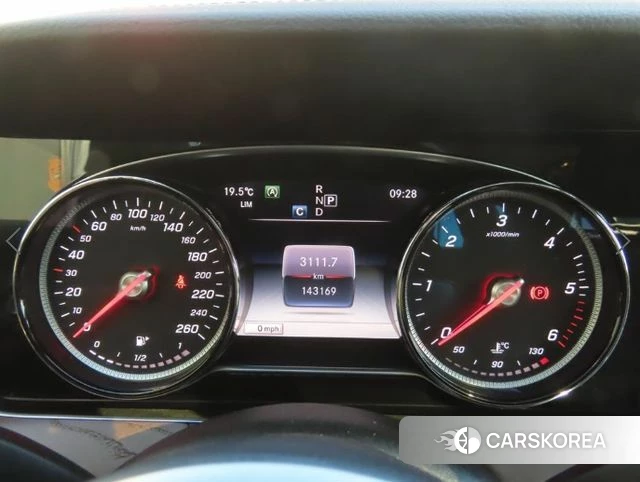 Mercedes-Benz E-Class W213 id 4987798 из Кореи 20