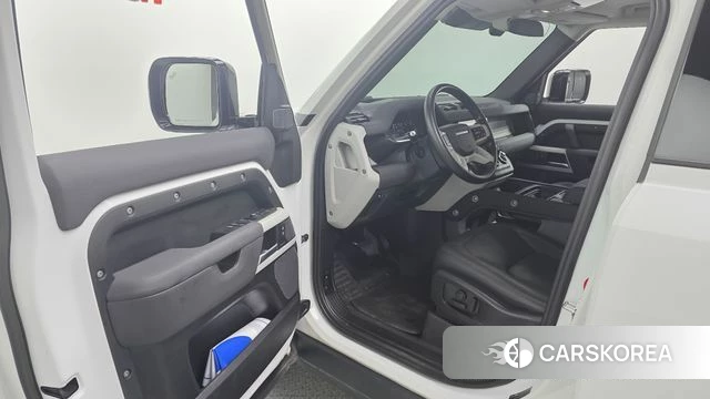 Land Rover Defender (L663) id 5033976 из Кореи 32