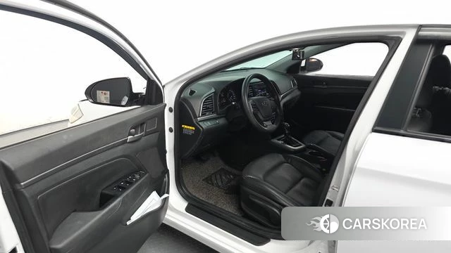 Hyundai Avante AD id 4960283 из Кореи 30