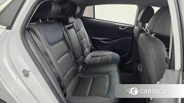 Hyundai Ionic Hybrid id 4647647 из Кореи 32