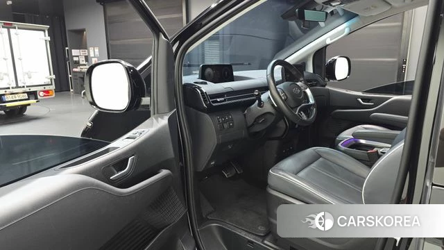 Hyundai Staria id 5040766 из Кореи 41
