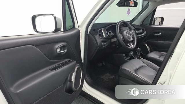 Jeep Renegade id 5046922 из Кореи 32
