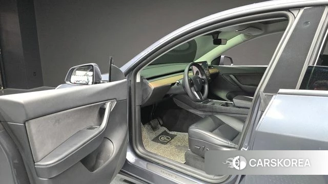 Tesla Model Y id 4872495 из Кореи 32