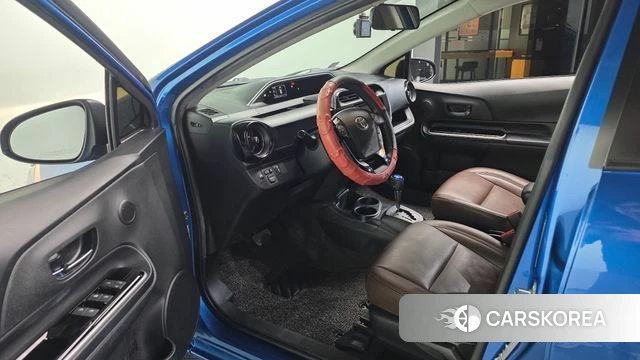 Toyota Prius C id 4907638 из Кореи 20