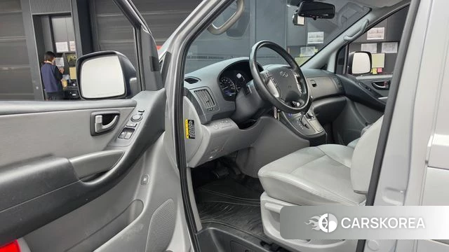Hyundai The New Grand Starex id 4960305 из Кореи 33