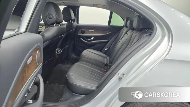 Mercedes-Benz E-Class W213 id 4982737 из Кореи 30