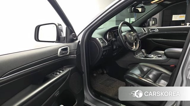 Jeep Grand Cherokee id 5003406 из Кореи 34
