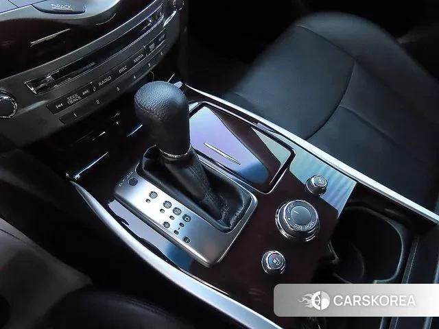 Infiniti Q70 id 3505166 из Кореи 20