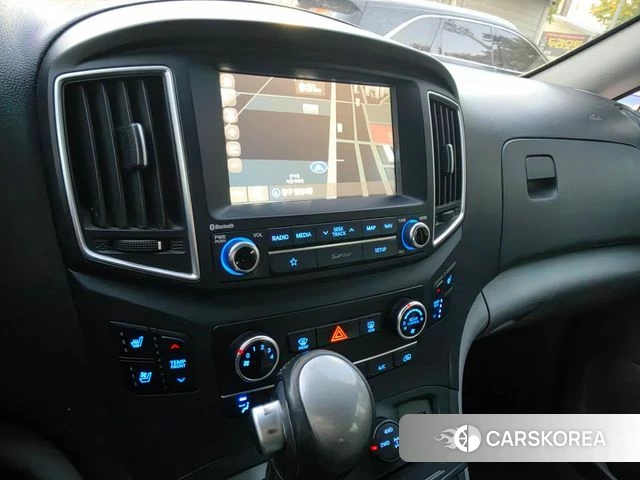 Hyundai The New Grand Starex id 5041927 из Кореи 13