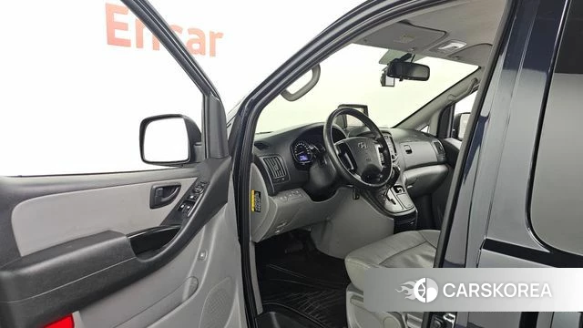 Hyundai The New Grand Starex id 4987764 из Кореи 31