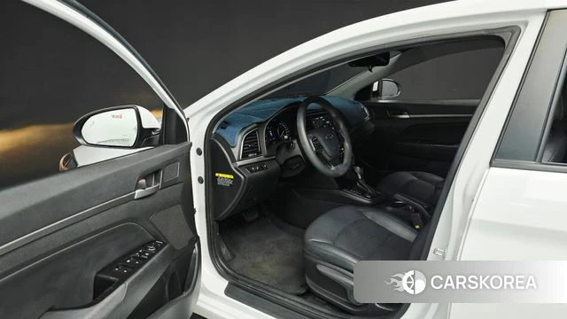Hyundai Avante AD id 4760450 из Кореи 20