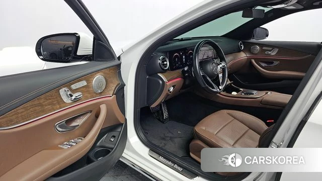 Mercedes-Benz E-Class W213 id 5028377 из Кореи 30