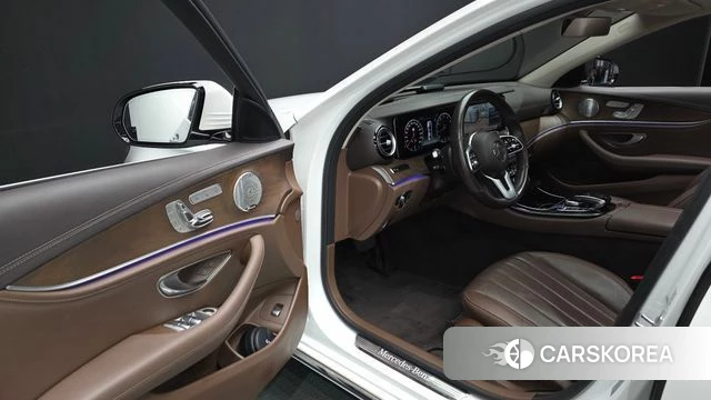 Mercedes-Benz E-Class W213 id 5023886 из Кореи 35