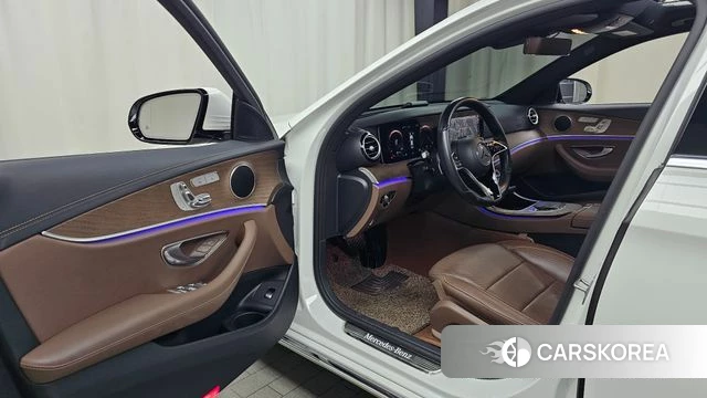 Mercedes-Benz E-Class W213 id 4936473 из Кореи 20