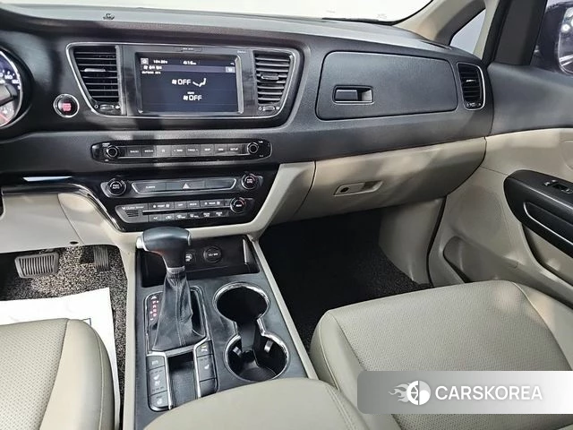 Kia The New Carnival id 5023645 из Кореи 18