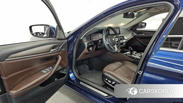 BMW 5 Series (G30) id 5041301 из Кореи 33