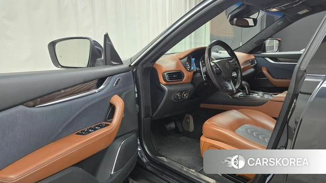 Maserati Levante id 4986918 из Кореи 33
