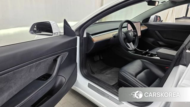 Tesla Model 3 id 5018248 из Кореи 30