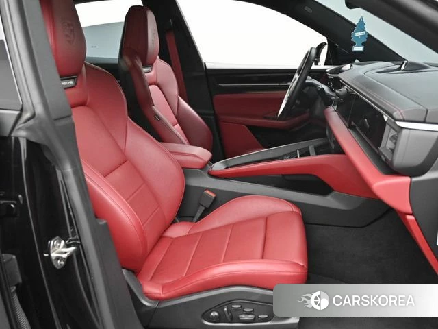 Porsche Makan EV id 4995384 из Кореи 20