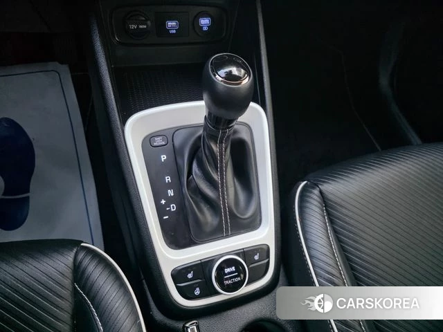 Hyundai Venue id 4936975 из Кореи 14