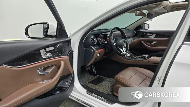Mercedes-Benz E-Class W213 id 4952996 из Кореи 20