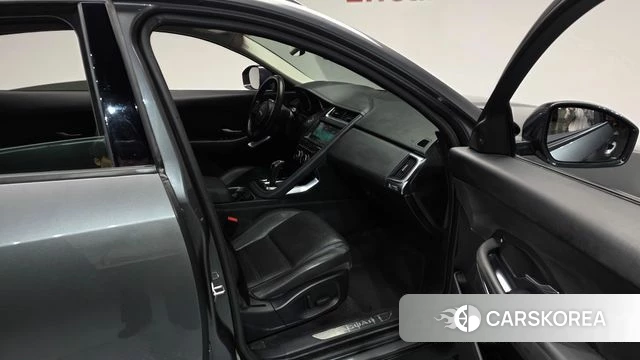 Jaguar E-PACE id 5023716 из Кореи 35