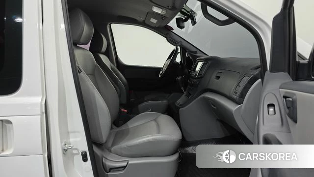 Hyundai The New Grand Starex id 4581315 из Кореи 29