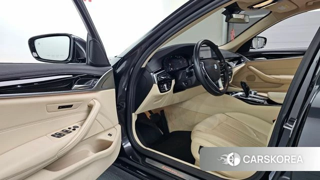 BMW 5 Series (G30) id 5023438 из Кореи 33
