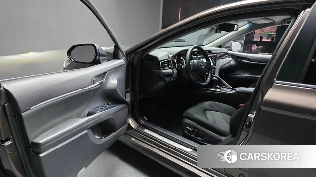 Toyota Camry (XV70) id 4977947 из Кореи 31