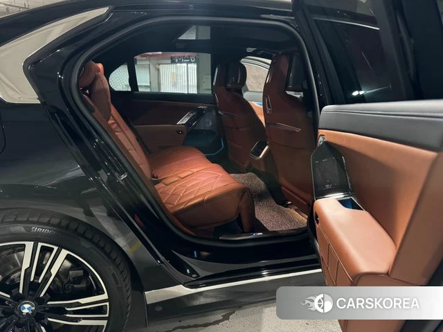 BMW 7 Series (G70) id 4957691 из Кореи 20