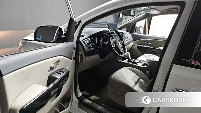 Kia The New Carnival id 3621998 из Кореи 20