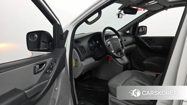 Hyundai The New Grand Starex id 4937458 из Кореи 33
