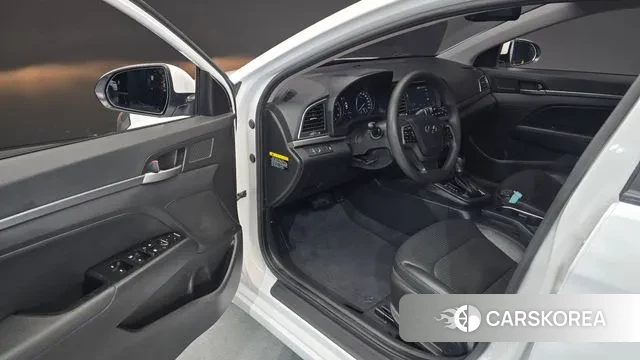 Hyundai Avante AD id 3773065 из Кореи 20