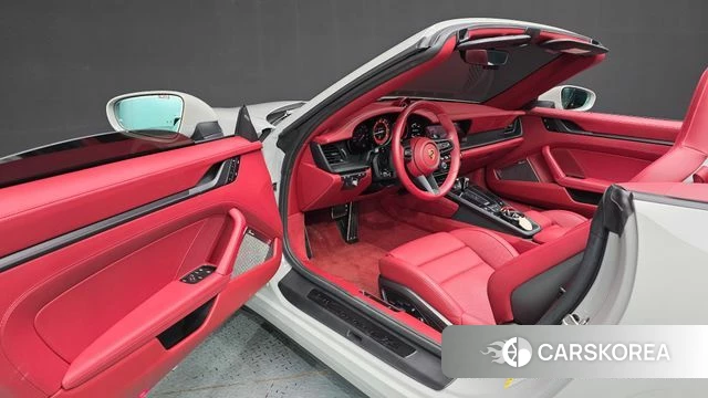 Porsche 911(992) id 4792425 из Кореи 31