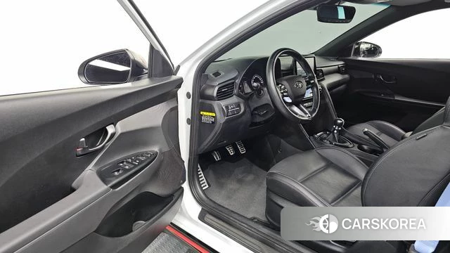 Hyundai Veloster (JS) id 4992966 из Кореи 31