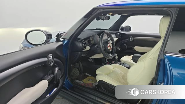 Mini Cooper Electric id 4958674 из Кореи 30