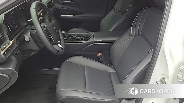 Toyota Crown Crossover id 5011507 из Кореи 20