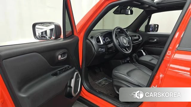 Jeep Renegade id 4966530 из Кореи 32