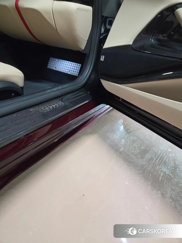 Ferrari 812 Superfast id 5031135 из Кореи 17