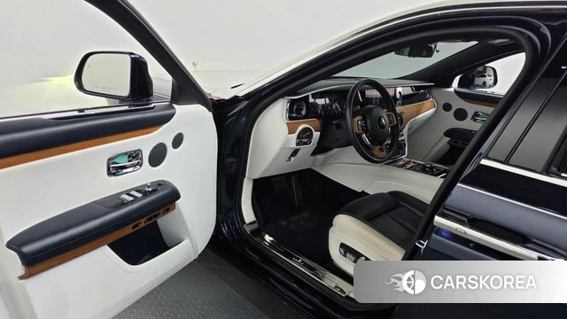 Rolls-Royce Ghost 2nd Generation id 4943285 из Кореи 32