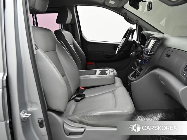 Hyundai The New Grand Starex id 4713191 из Кореи 20