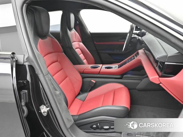 Porsche Taycan id 4969410 из Кореи 20