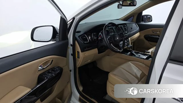 Kia The New Carnival id 4952922 из Кореи 30